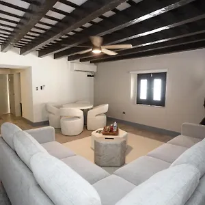  Apartment Flamenco Village Old