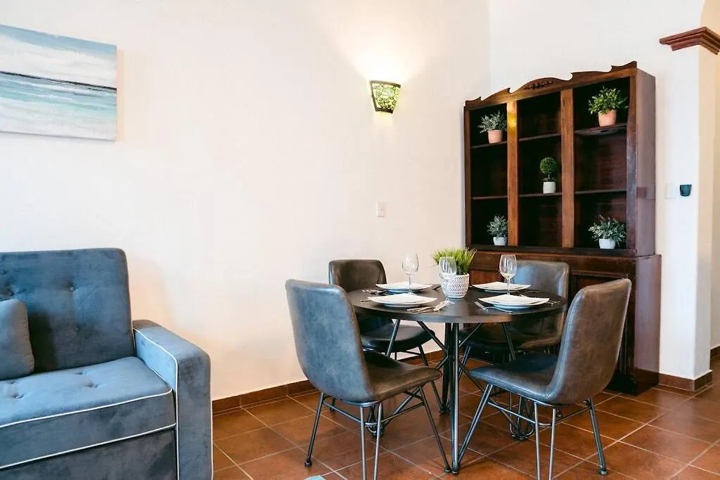 Hidden Gem Of Old San Juan W/ Balcony Views Apartment