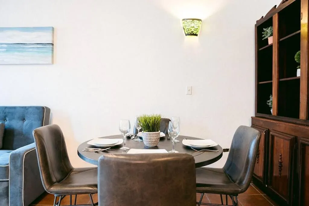 Hidden Gem Of Old San Juan W/ Balcony Views Apartment