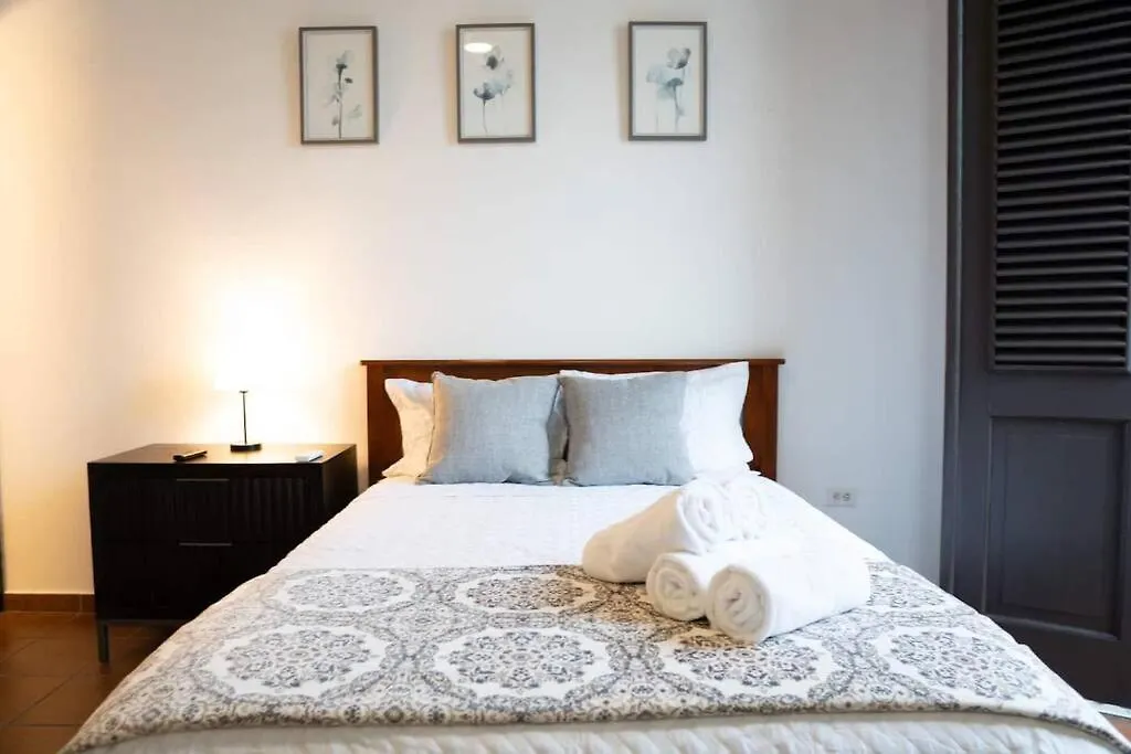 Hidden Gem Of Old San Juan W/ Balcony Views Apartment